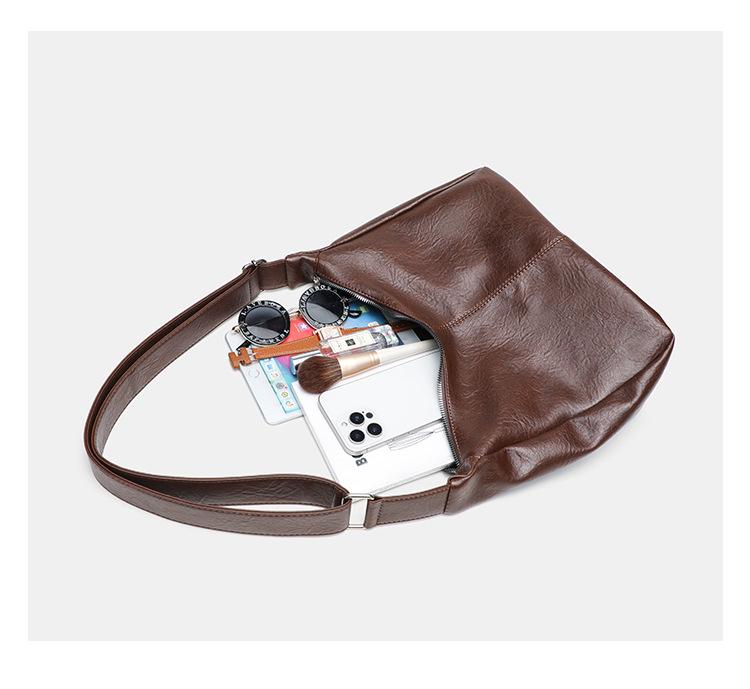 Retro Myer Large-Capacity Tote Bag: Fashionable, Versatile, Commuter-Friendly, High-End, Single-Shoulder, Crossbody Women's Bag.