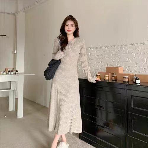 Knitted dress children's autumn and winter new lazy inner lining slim French temperament long dress gentle wind