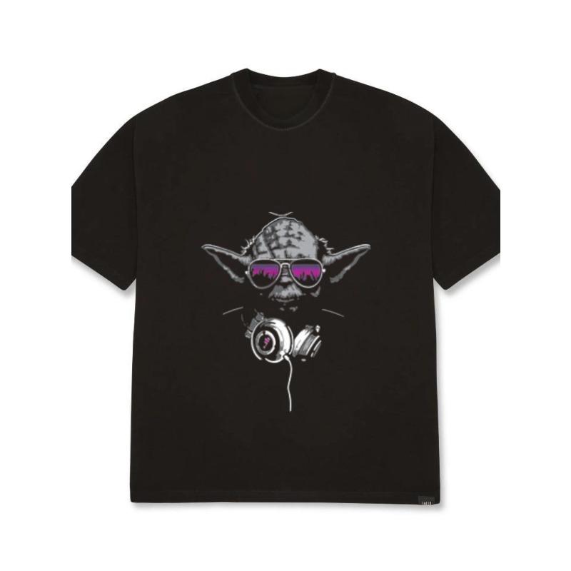 Weißes T-Shirt Yoda mit Sonnenbrille und Kopfhörer-Aufdruck Lässige Streetwear für Männer und Frauen