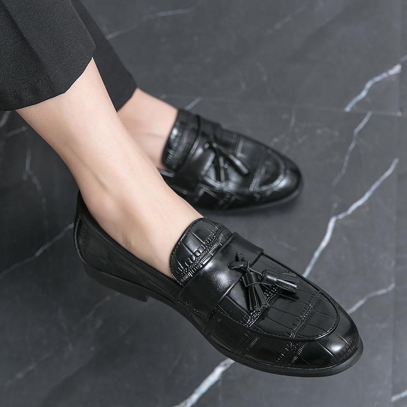 Men's Plus Size Cross-Border Tassel Loafers: British Style Leather Shoes for Autumn and Spring (Sizes 38-46)