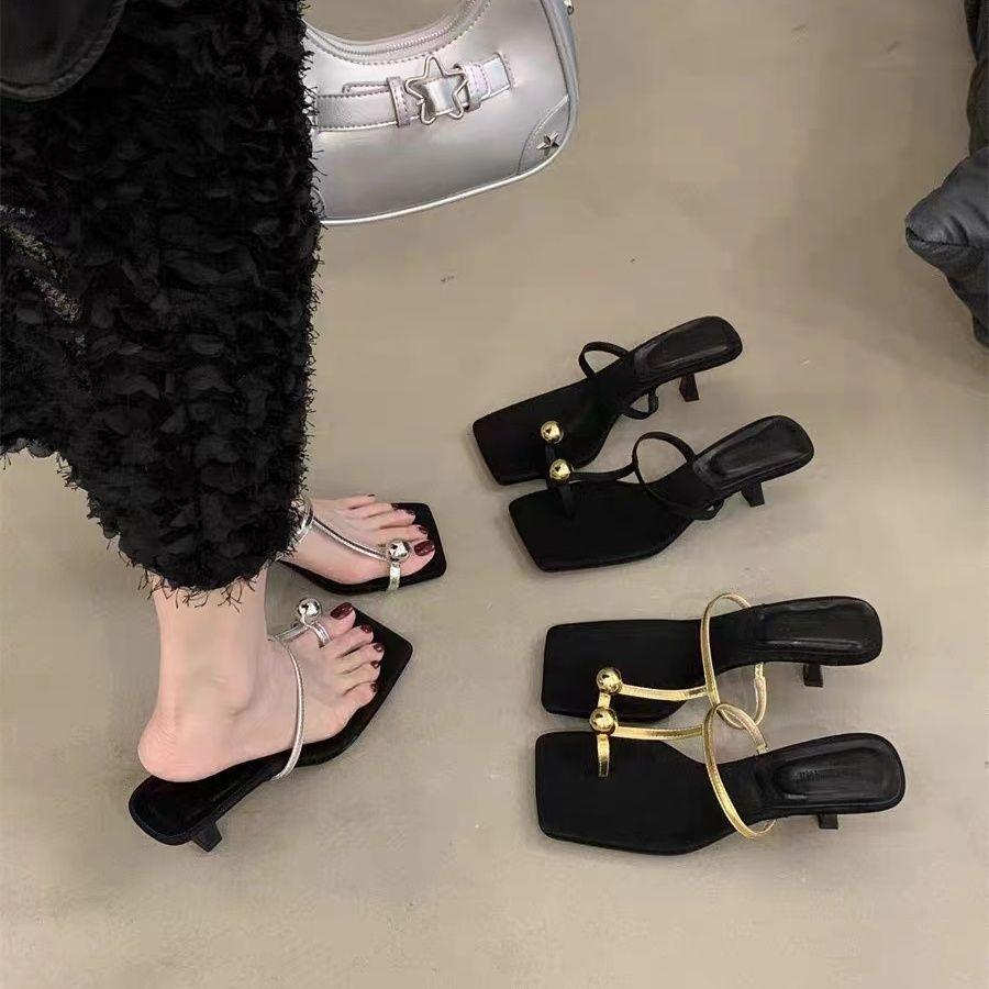 2025 summer pearl decorative toe slippers women's thin heel square head cover toe Roman sandals holiday style T-shaped high heels