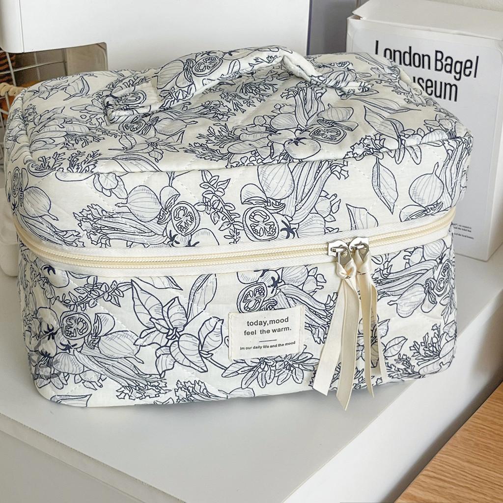 Tea Break Jungle Makeup Bag With Cotton Material And Large Capacity For Travel And Daily Use