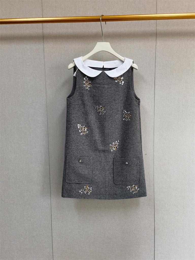 French Niche Gray Sleeveless Dress with Beaded Doll Collar - Early Spring Rich Girl Style