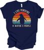 Ich mag Pinguine & Vielleicht 3 Leute - Lustiges Retro Unisex T-Shirt
