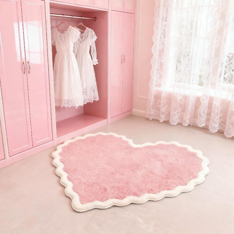 VIKAMA Pink Heart Plush Carpet, Decorative for Girls' Rooms, Bedroom, Cloakroom, Soft and Non-slip Floor Mat, Home Decoration