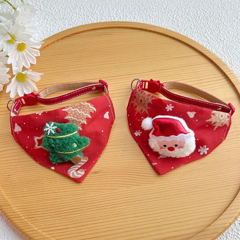 Christmas New Pet Triangle Scarf Collar - Cute Red Reindeer Neckwear for Cats and Dogs - Convenient and Practical Home Accessory