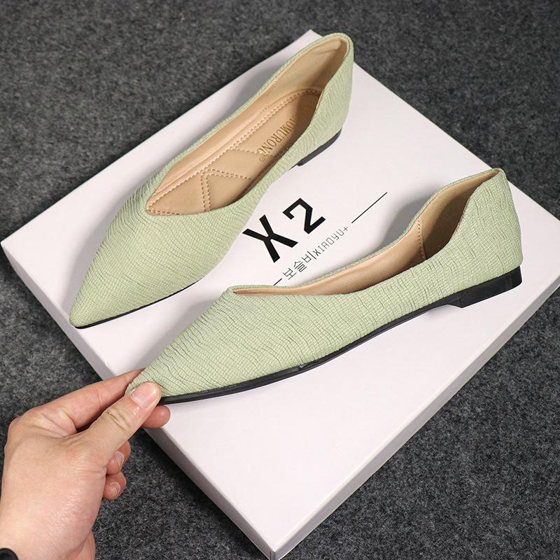 Fashion Large Size Flat Shoes for Women Spring Autumn New Fashion Rhinestone Shallow Mouth Boat Shoes Comfortable Pointed Luxury Shoes