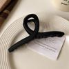 Matte Large Volume Shark Hair Clip - High-End Hairstyle Accessory for Women
