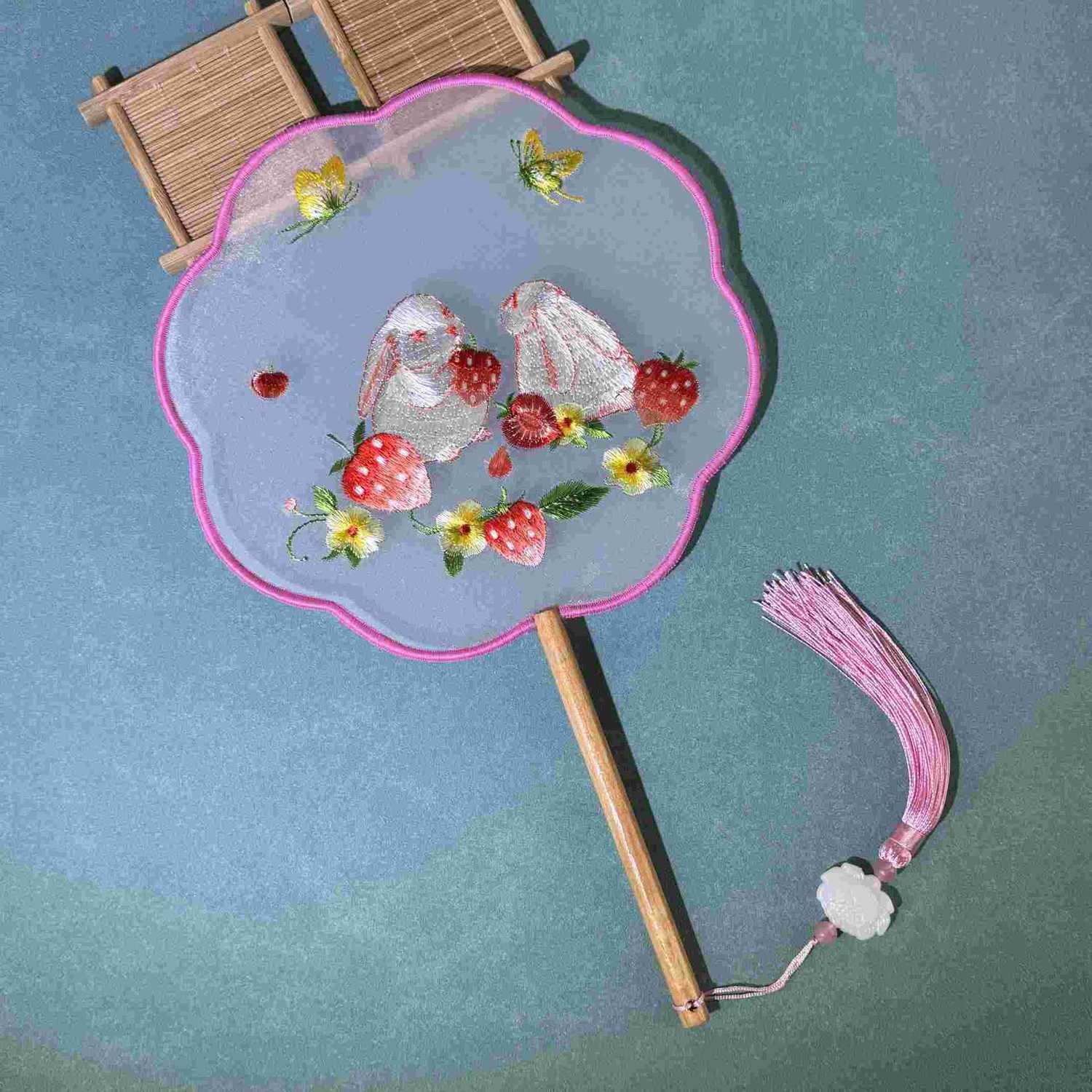 

1pc Home Craft Decorative Fan, Home Decoration, Chinese Double-sided Embroidered Fan, Stage Performance Props, Wedding Gift