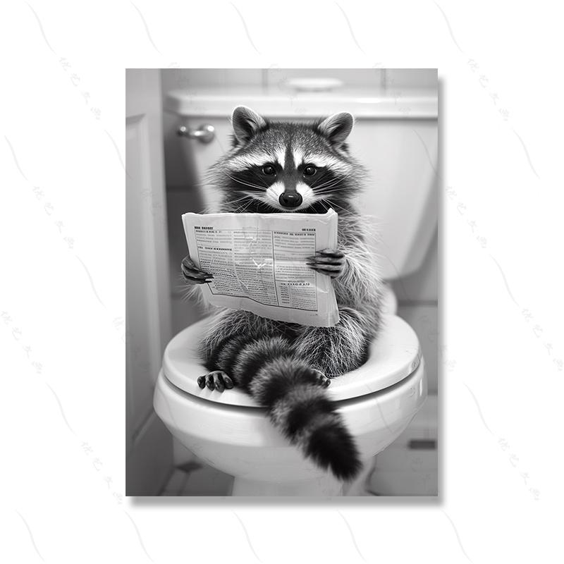 Impression d'art mural de salle de bain Raccoon Rigolo Affiche Raccoon en Peignoir Photos de Raccoon Se Baignant Décor Mural Raccoon sur Toilettes