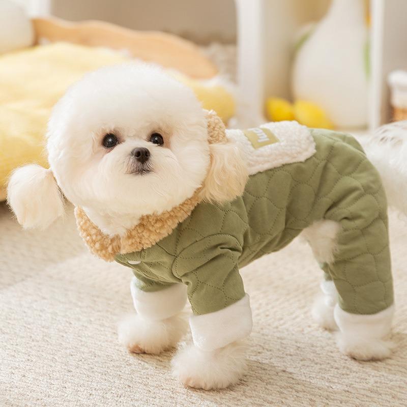 Autumn and winter dog clothes, thickened warm, quilted cotton pockets, traction cat pets, bear four-legged cotton-padded clothes, dog clothes.