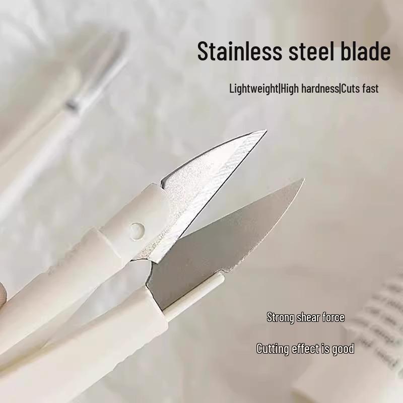 Neuling-Spezial: U-förmige tragbare Nähschere mit runder Spitze und Feder, mit Schutzhülle