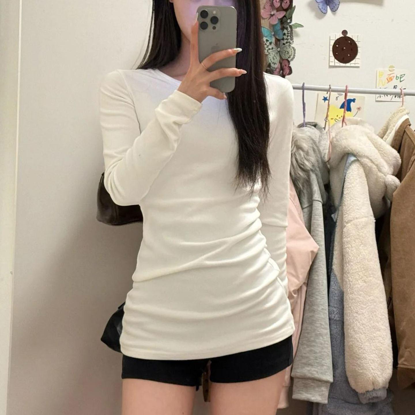 

Women s Slim Fit Long-Sleeve White Cotton Base Layer T-Shirt - Mid-Length, Covers Butt, Perfect for Autumn/Winter Layering or Standalone Wear. Small