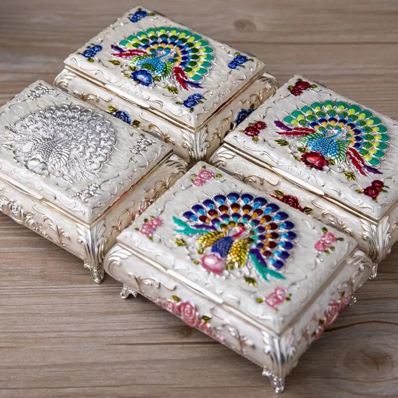 Classic Jewelry Box Vintage Style Flower Carved Trinkets Storing Container Creative High-end Ring Necklace Small Storage Boxes