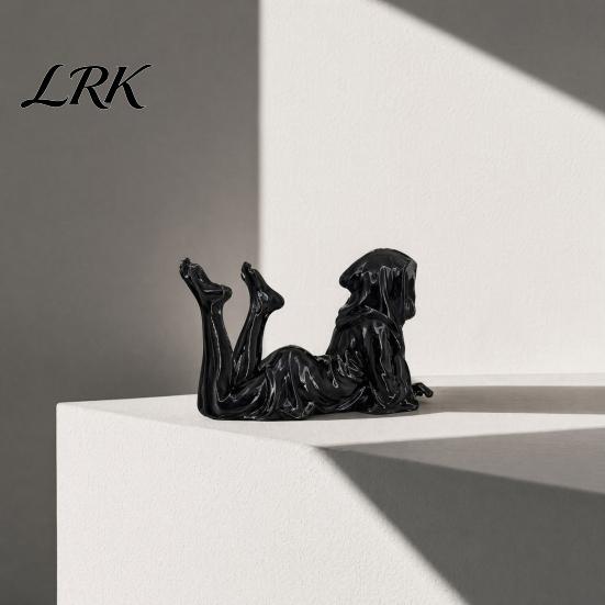 Niche Art Ornament 3D Printed Lying Robe Girl Statue, Modern Minimalist Hooded Lazy Quiet Atmosphere Decor Woman Desktop Decoration, Elegant Sculpture