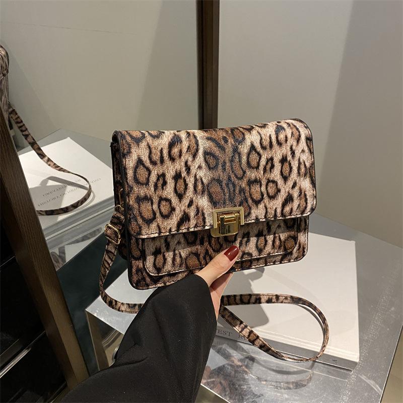 

Модный и уникальный нишевый дизайн и модная сумка для поездок на работу, новая модная простая маленькая квадратная сумка через плечо