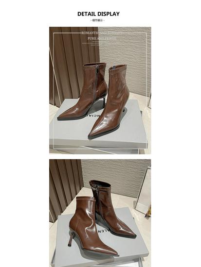 Stivaletti Corti da Donna 8288-1 - Collezione Autunno/Inverno 2024: Elastiche Snellenti, Punta Acuta, Tacco Alto a Spillo, Stivaletti Corti tipo Dr. Martens