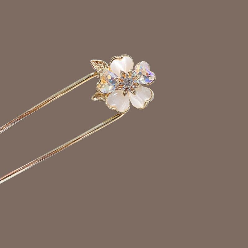 Elegant Crystal Flower Hairpin for Women Metal U-Shaped Hairpin Chinese Ancient Cheongsam Hanfu Accessories