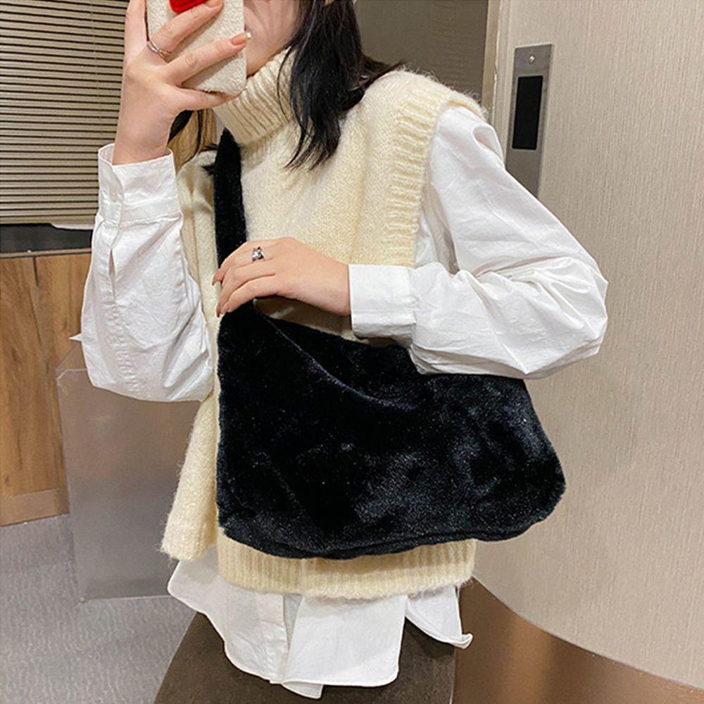 Simple Design Women Soft Plush Hobos Shoulder Bags Winter Furry Ladies Clutch Purse Handbag Female Underarm Bag Crossbody Bags