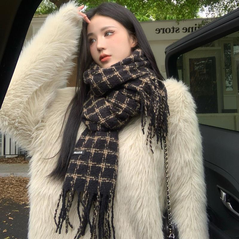 Autumn and Winter Casual Comfortable Warm Breathable Outer Scarf Simple Personality Plaid Printing Outdoor Play Cold Scarf