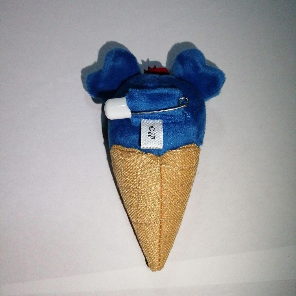 [USED] TWICE Popup 2023 Ice Cream Plush Badge Tzuyu Tsuburi