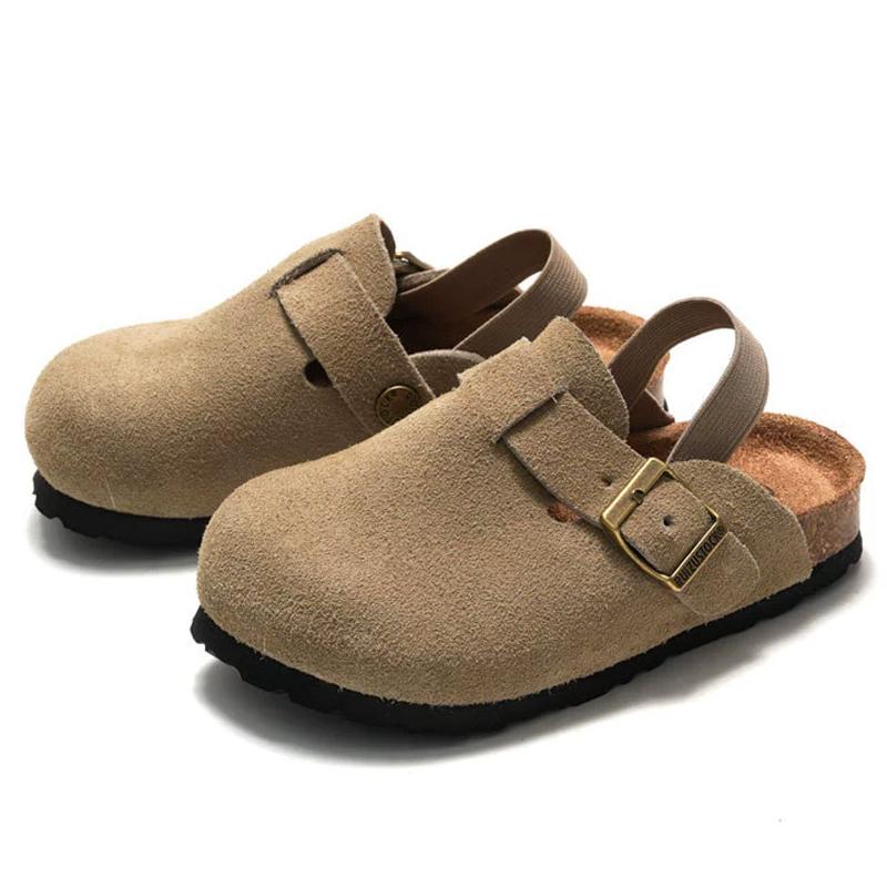 Mode Kidmi Kinder Kork Pantoletten Mädchen Zehengeschlossene Nubukschuhe mit Metallschnalle Jungen Echtleder Bequeme Strandschuhe