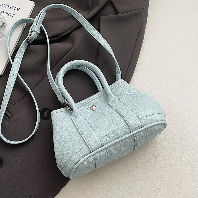Korean Niche Dopamine Lychee Pattern Portable Bucket Bag Casual Simple Versatile Temperament Commuter Messenger Women's Bag