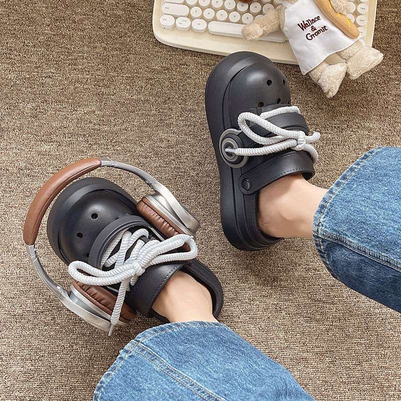 Spring and Summer Big Head Couple Thick-soled Heightening Hole Shoes Men and Women Punk Style Earphone Shoes Wear Soft-soled Cool Slippers Sandals