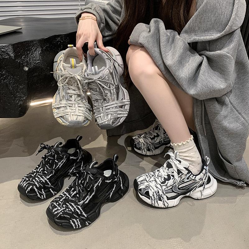 Popular 2025 Summer New Fashionable Versatile Niche Thick-soled Muffin Shoes Straps Breathable Sports and Leisure Shoes