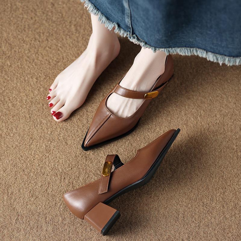 

83656-3 Spring and summer popular versatile light mouth shoes retro single shoes fashion pointed temperament high heels women s shoes 40 коричневый