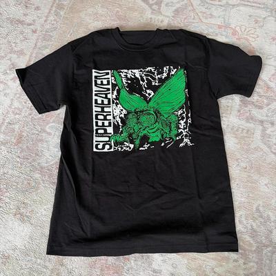 Tops – T-Shirts