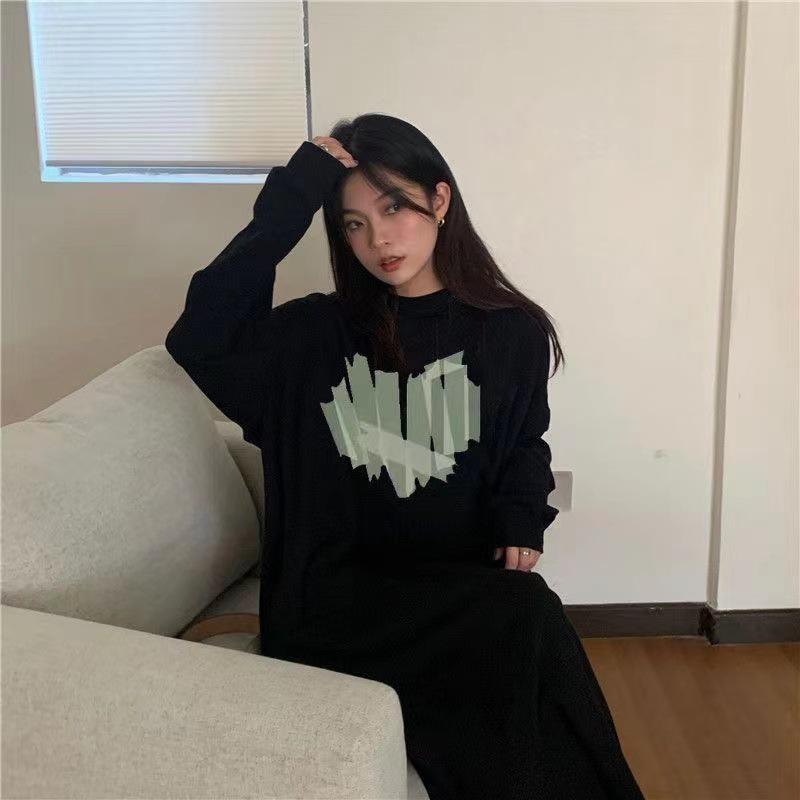 Women's Fashion Fall Winter Love Letter Print Long Sleeve O-Neck Loose Waistline Casual Dresses