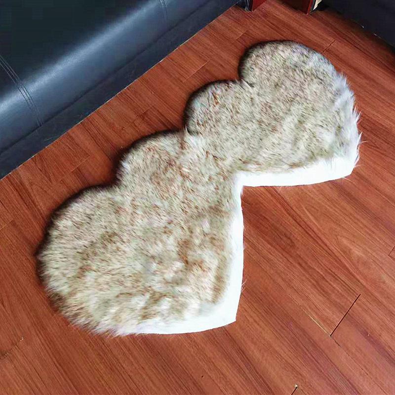 Double Heart Plush Imitation Wool Floor Mat for Living Room or Bedroom