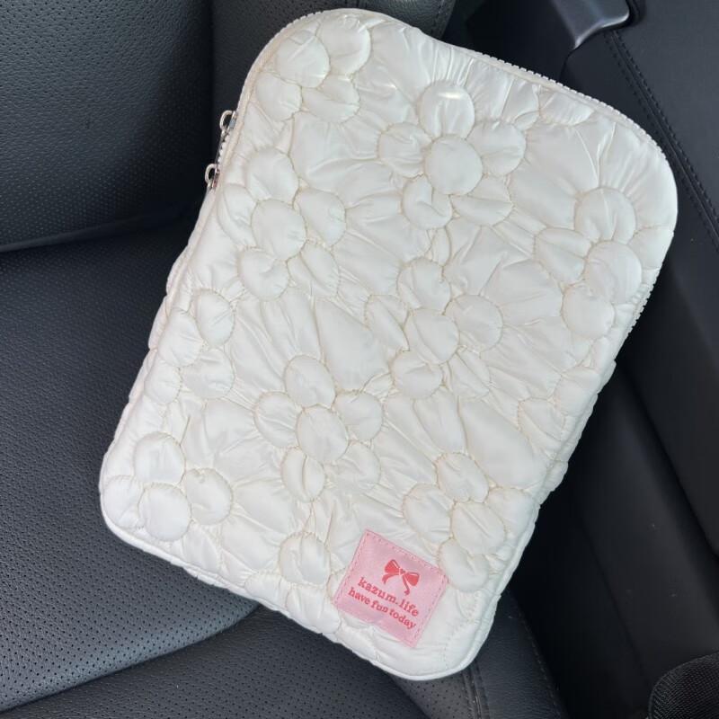 Li Shen Embroidered Bubble Flower Laptop Tablet Sleeve