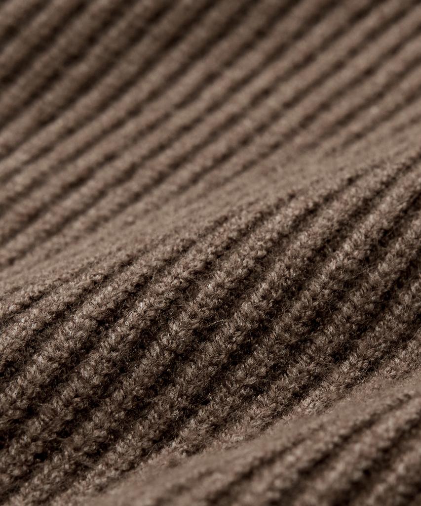 Excontainer Minimal High-Neck Knit Zip-Up (Mocha)