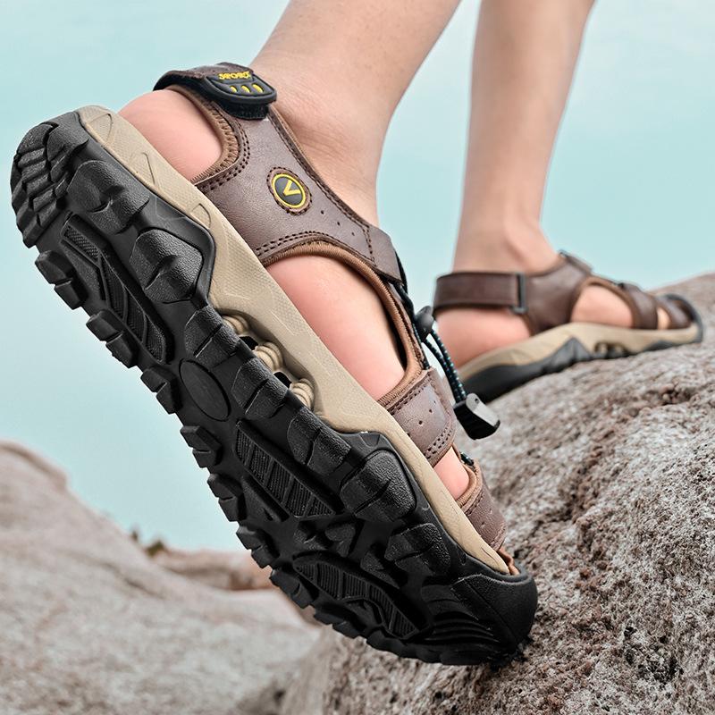 New Sandals Men's Summer Men's Genuine Leather Driving Outdoor Men's Outdoor Sports and Casual Pump Beach Shoes