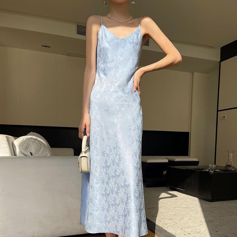 Maxikleid aus Acetat-Satin mit V-Ausschnitt und Blumenmuster für Damen – ärmelloses, schlankmachendes Unterkleid mit sexy Ausschnitt, elegante und fließende Party-/Cocktailkleidung