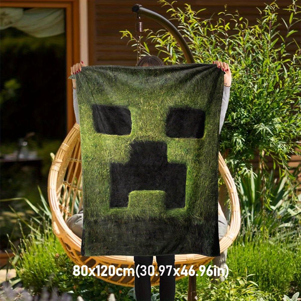 1pc Pixel gameSkull Theme Design Flannel Blanket - 3D Printed Soft Warm, All-Season Lightweight Throw for Camping Travel Bed-080710