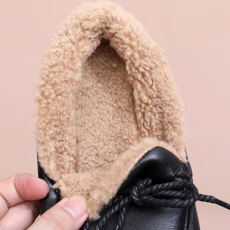 Old Beijing cotton shoes women's autumn and winter women's shoes middle-aged and elderly elderly mothers flat-bottomed non-slip one-pedal
