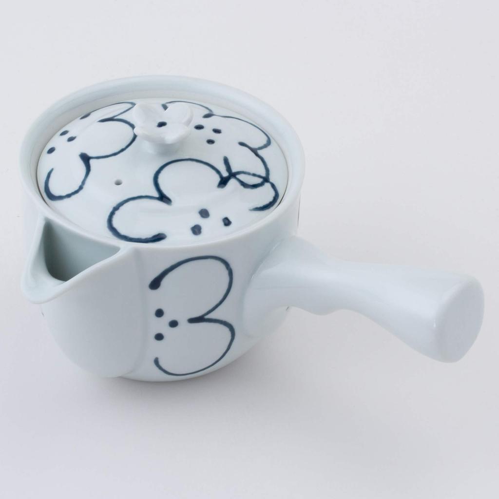 Hasami Ware Sparrow-mouth Teapot with Floral Pattern (with Super Stainless Steel Tea Strainer) 73457