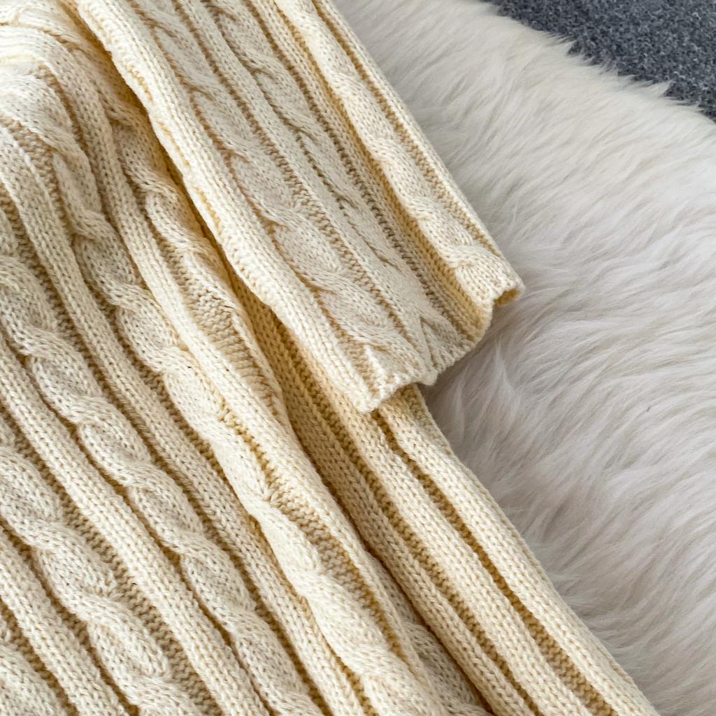 Retro V-Neck Thick-Knit Dress for Women Autumn Winter Elegant Solid Twist Jacqurd Slim Sweater Fishtail Dress
