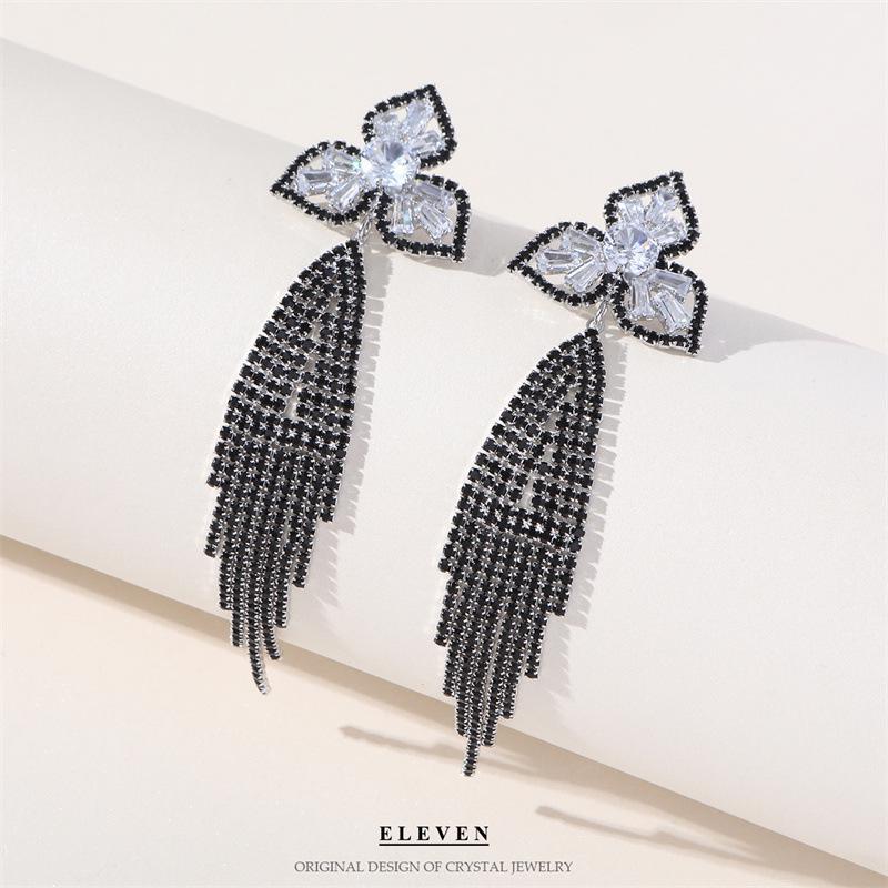 S925 Silver Needle Rhinestone Tassel Earrings - Exquisite Long Claw Chain with Colored Diamonds, European & American Style
