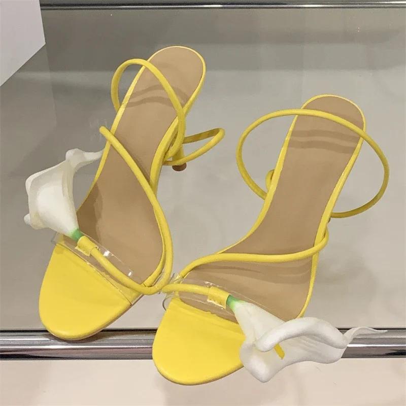 Fashion Elegant Transparent Pvc Flower Decorated Heeled Sandals Women Sexy Peep Toe Thin High Heels Fashion Party Dress Shoes for Women
