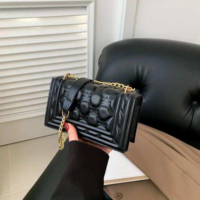 Сплошная цветная элегантная простая и модная сумка 2024, ранняя весна, новая универсальная маленькая квадратная сумка в стиле ретро для женщин чёрный