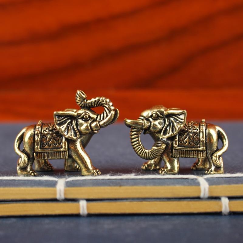 Brass Blessing Elephant Miniature Figurine Antique Bronze Animal Statue Copper Lucky Elephant Small Ornaments