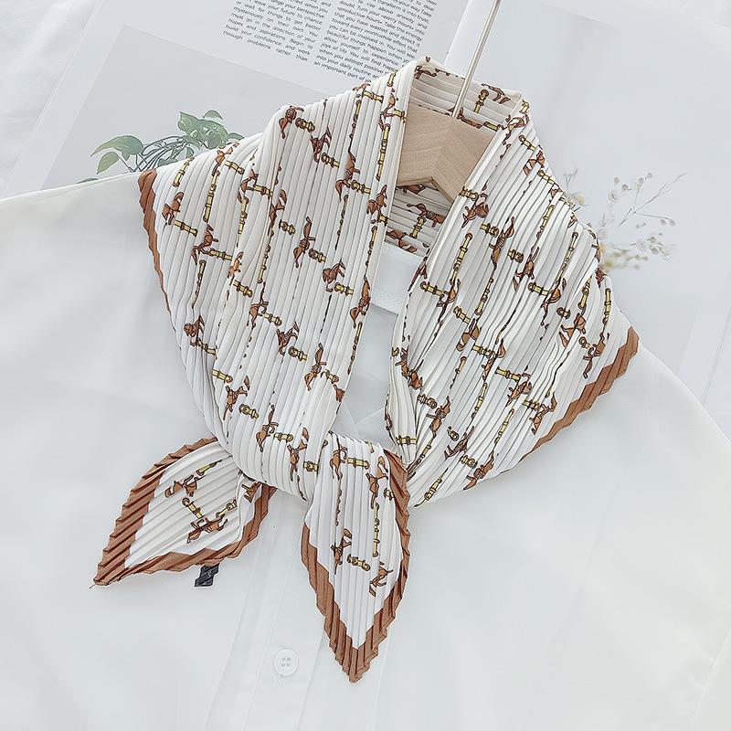 Retro Color Block Crinkled Square Scarf - 70cm Pleated Neckerchief in Imitation Silk for Women