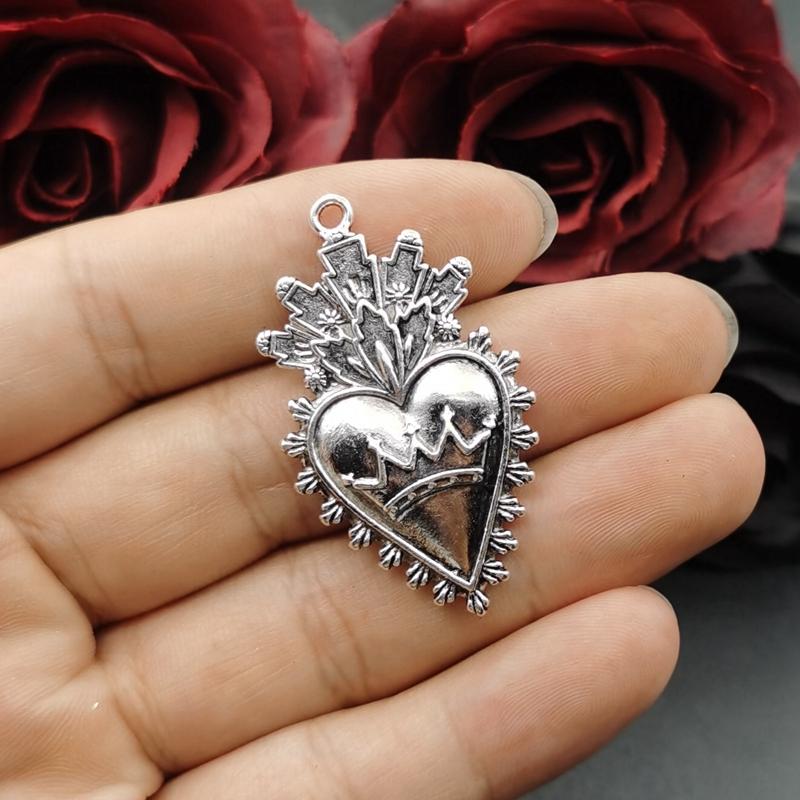 4pcs 26*46mm Gothic Pendant Alloy Red Enamel Flame Sacred Heart Corazon Pendants DIY Handmade Jewelry Making Accessories