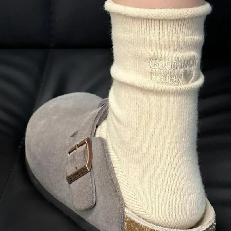 

New 1/2Pairs Autumn Winter Heel Letter Socks Rolled Edge Mid Tube Stockings Thickened White Gray Casual Comfortable Embroidery One Size