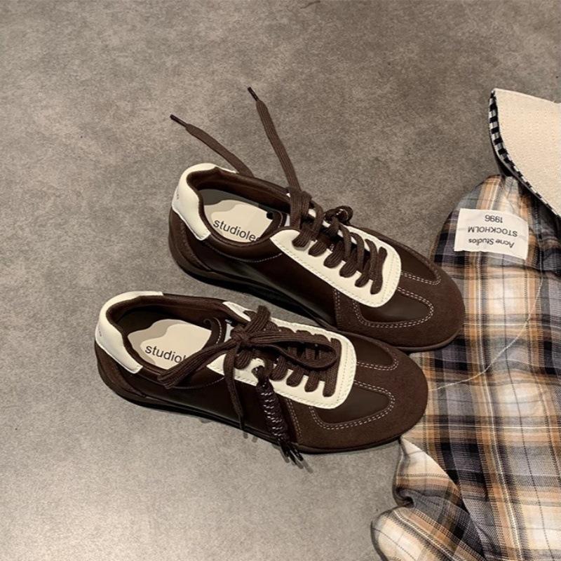 Women's Retro Colorblock German Trainers 2025, Versatile Inner Heightening Round Toe Lace-up Casual Sports Shoes, Forrest Gump Style.