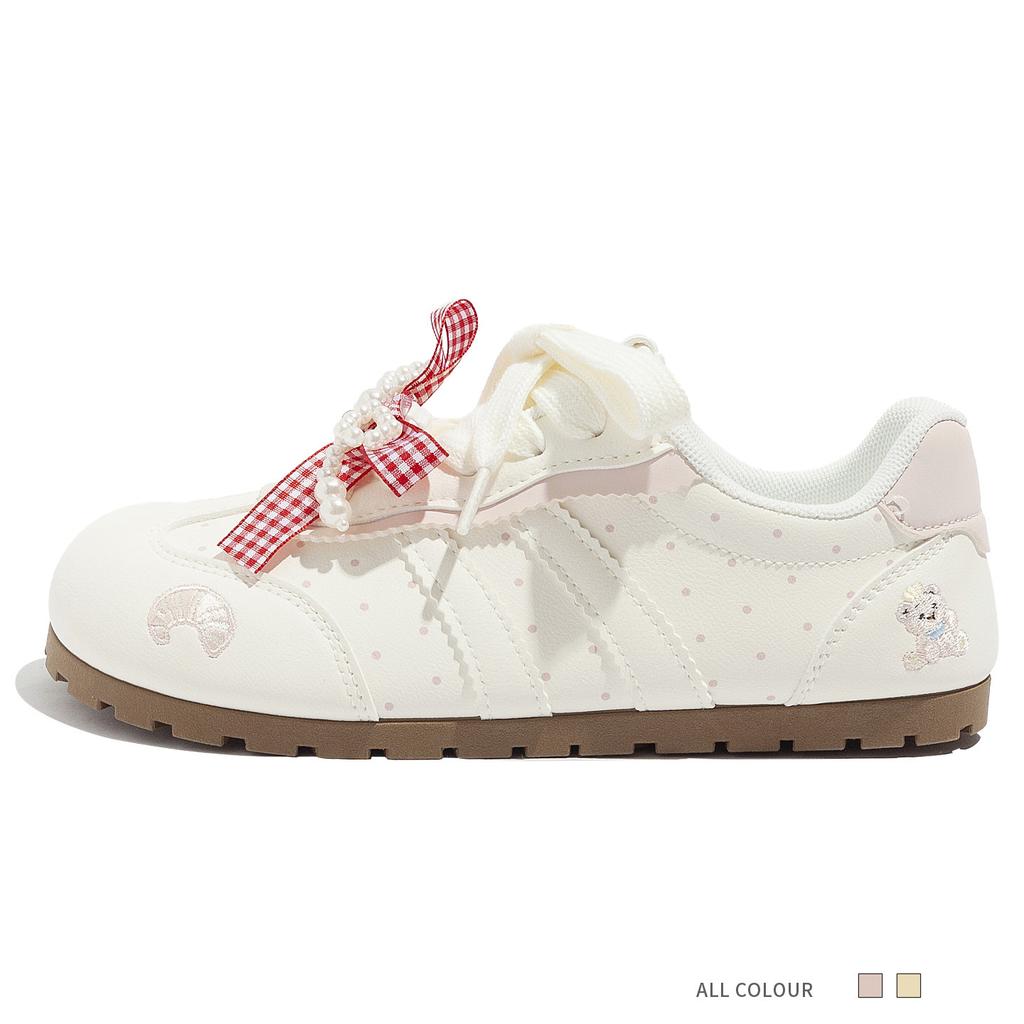 Spring new cute low-top flat-bottomed German training shoes 22 sports lightweight bear casual board shoes